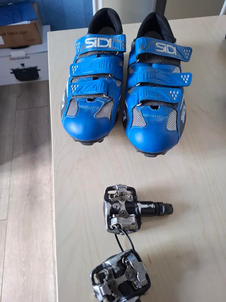 Race/ATB schoenen, Sport en Fitness, Wielrennen, Ophalen, Zo goed als nieuw, Kleding
