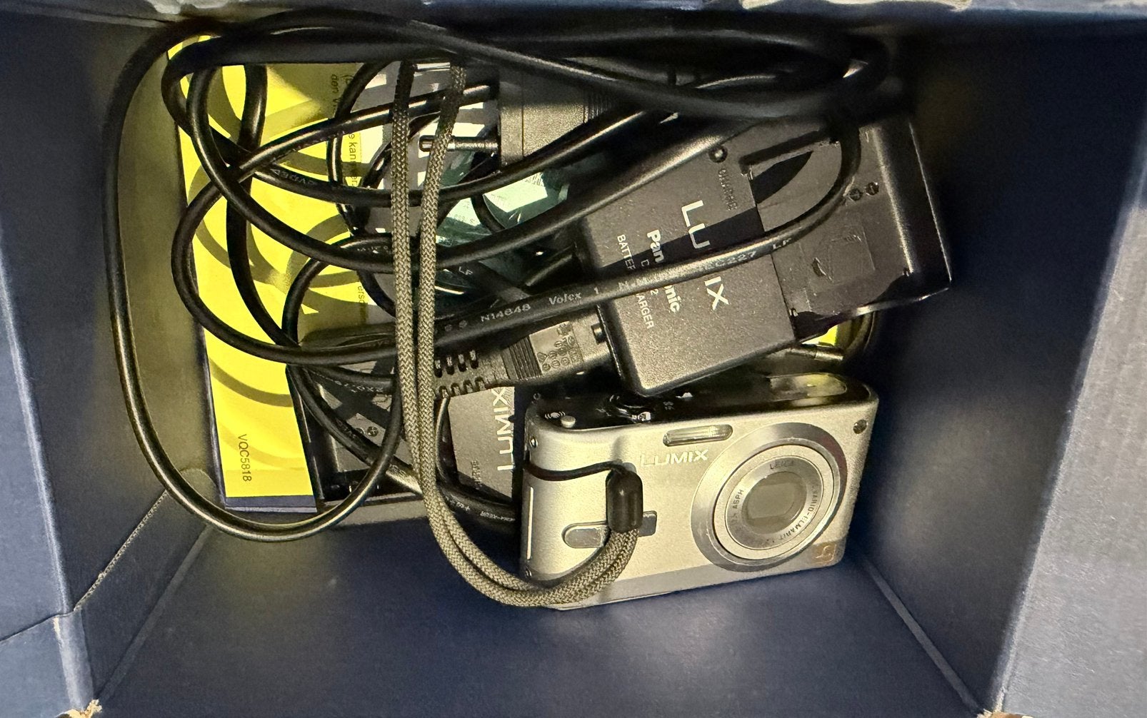 Panasonic Lumix DMC-FX10 + doos €39,50, Ophalen of Verzenden, Zo goed als nieuw, Overige Merken, 8 keer of meer