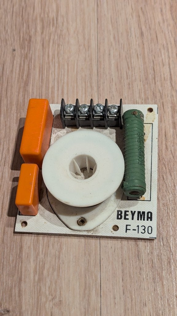 Beyma F-130 filter, Ophalen of Verzenden, 120 watt of meer, Front, Rear of Stereo speakers, Overige merken