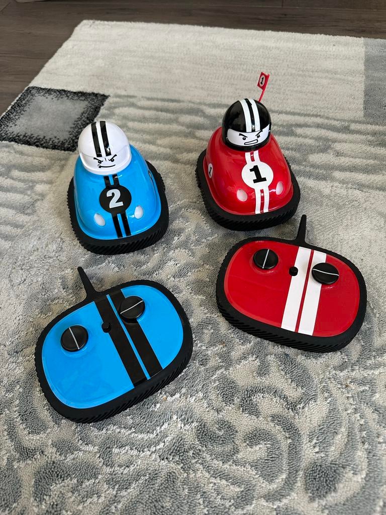 RC Bumper Cars Set - Rood & Blauw met Afstandsbediening, Kinderen en Baby's, Racebaan, Zo goed als nieuw, Elektrisch, Ophalen