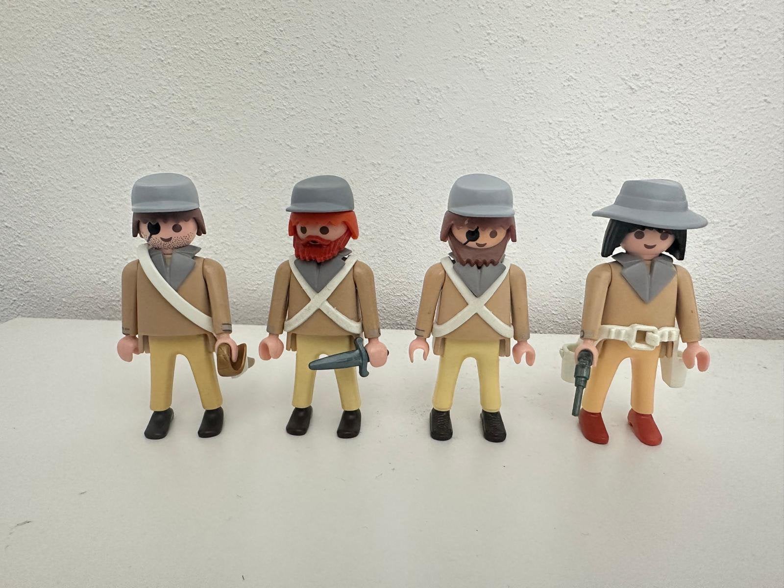 Playmobil custom vier soldaten FF, Ophalen of Verzenden, Zo goed als nieuw