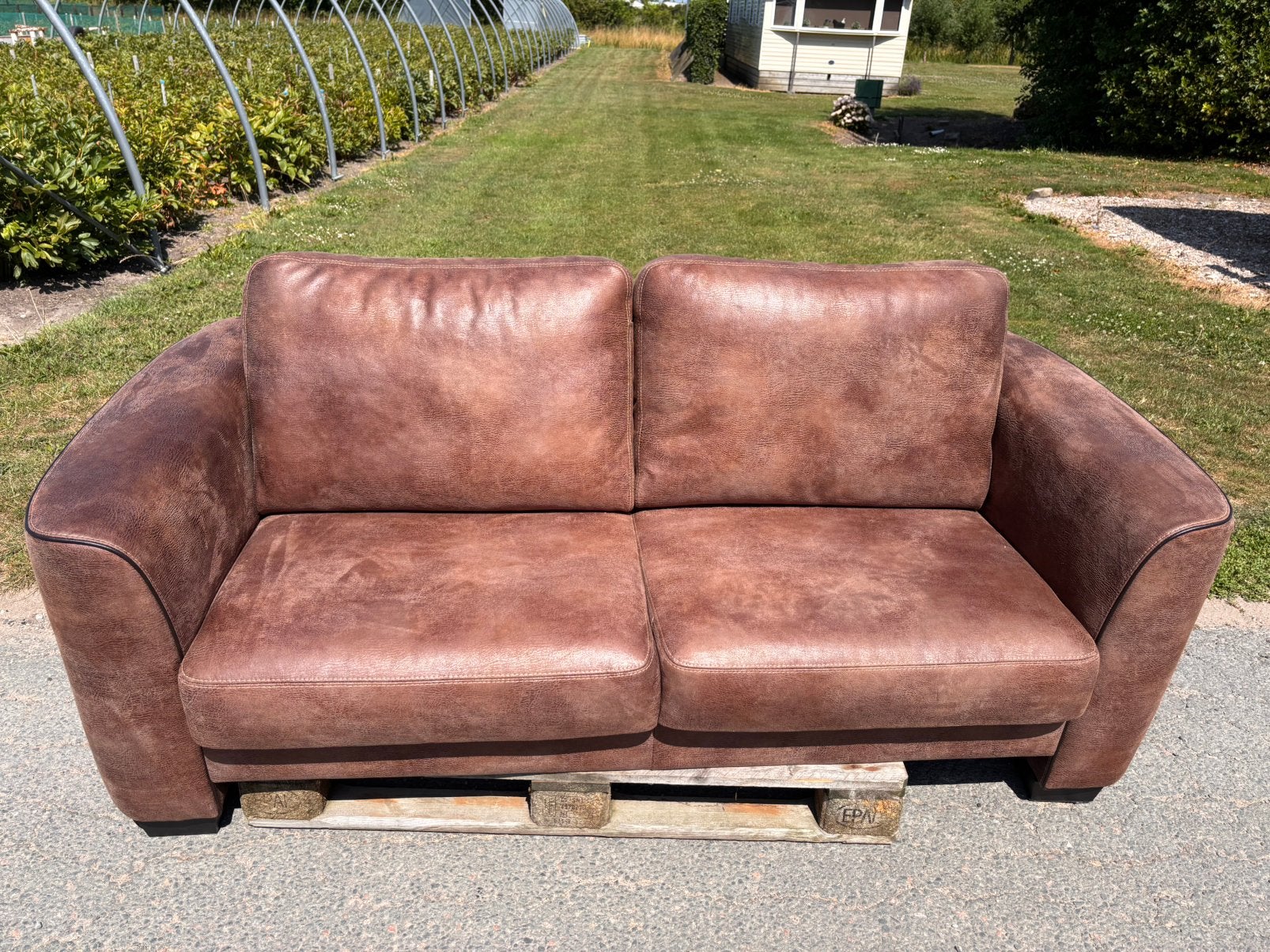 Leuke bank bruin 193 breed zithoogte 43 cm, Huis en Inrichting, Banken | Bankstellen, Ophalen, Gebruikt, Tweepersoons, 75 tot 100 cm