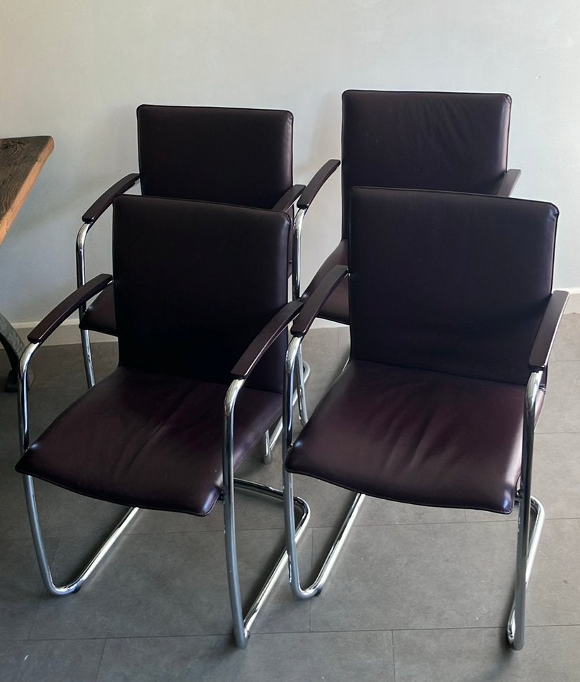 4x Leolux Freyr stoelen, Huis en Inrichting, Stoelen, Ophalen, Zo goed als nieuw, Leer, Vier