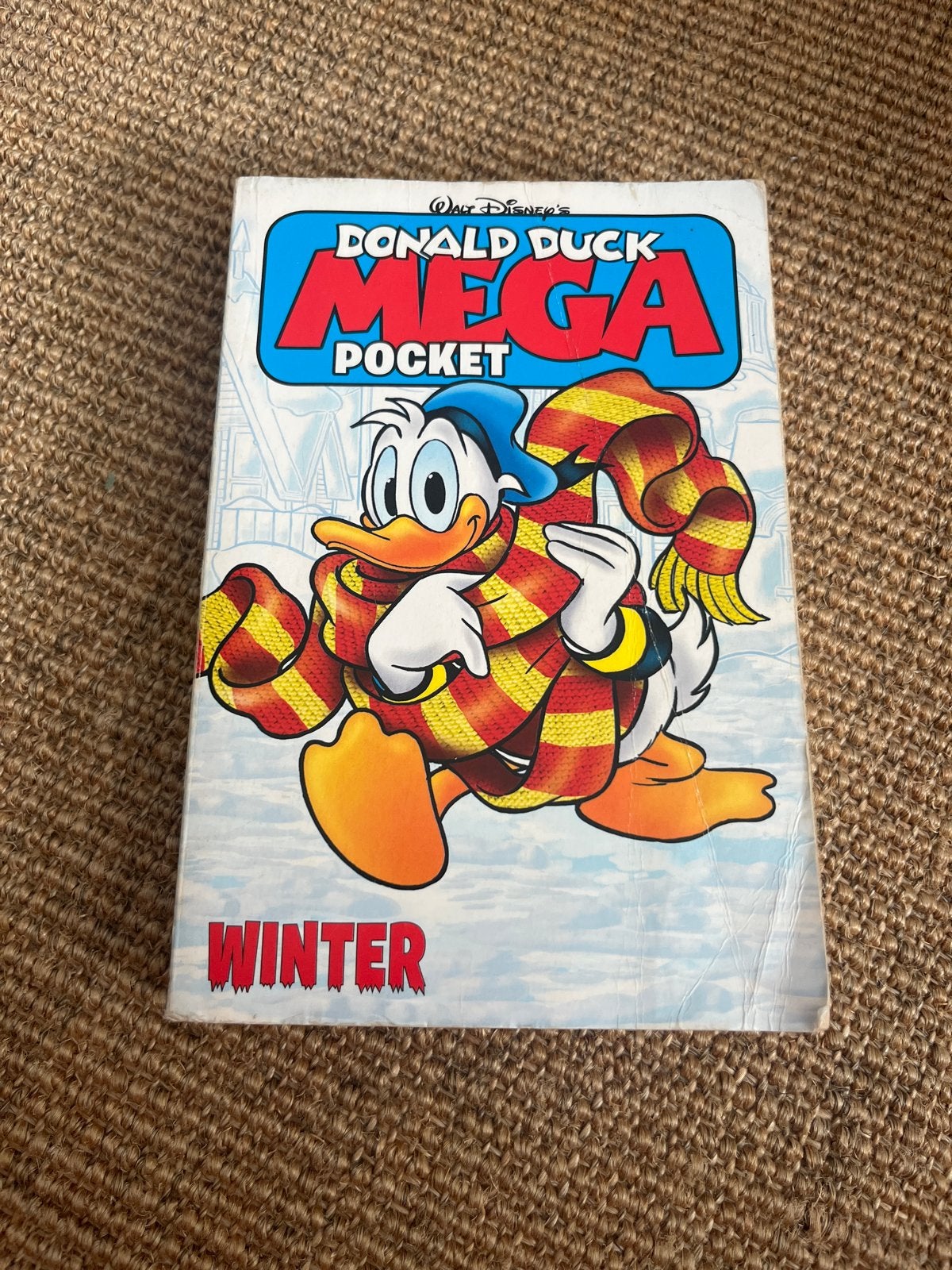 Donald Duck Mega Pocket Winter, Eén stripboek, Ophalen of Verzenden, Gelezen