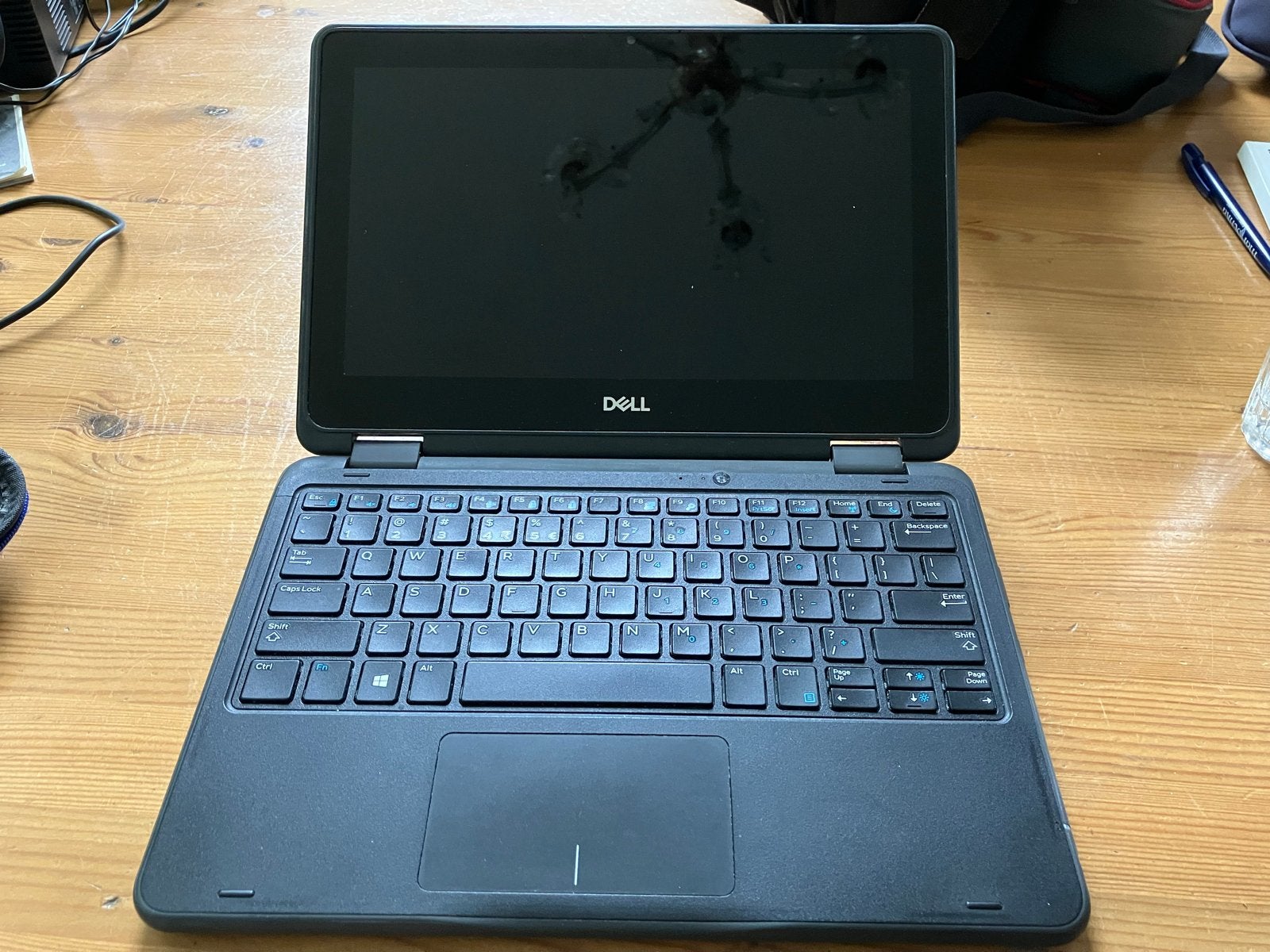 Dell Latitude 3190 2-in-1 Laptop, Computers en Software, Windows Laptops, Gebruikt, Qwerty, 11 inch, Met touchscreen