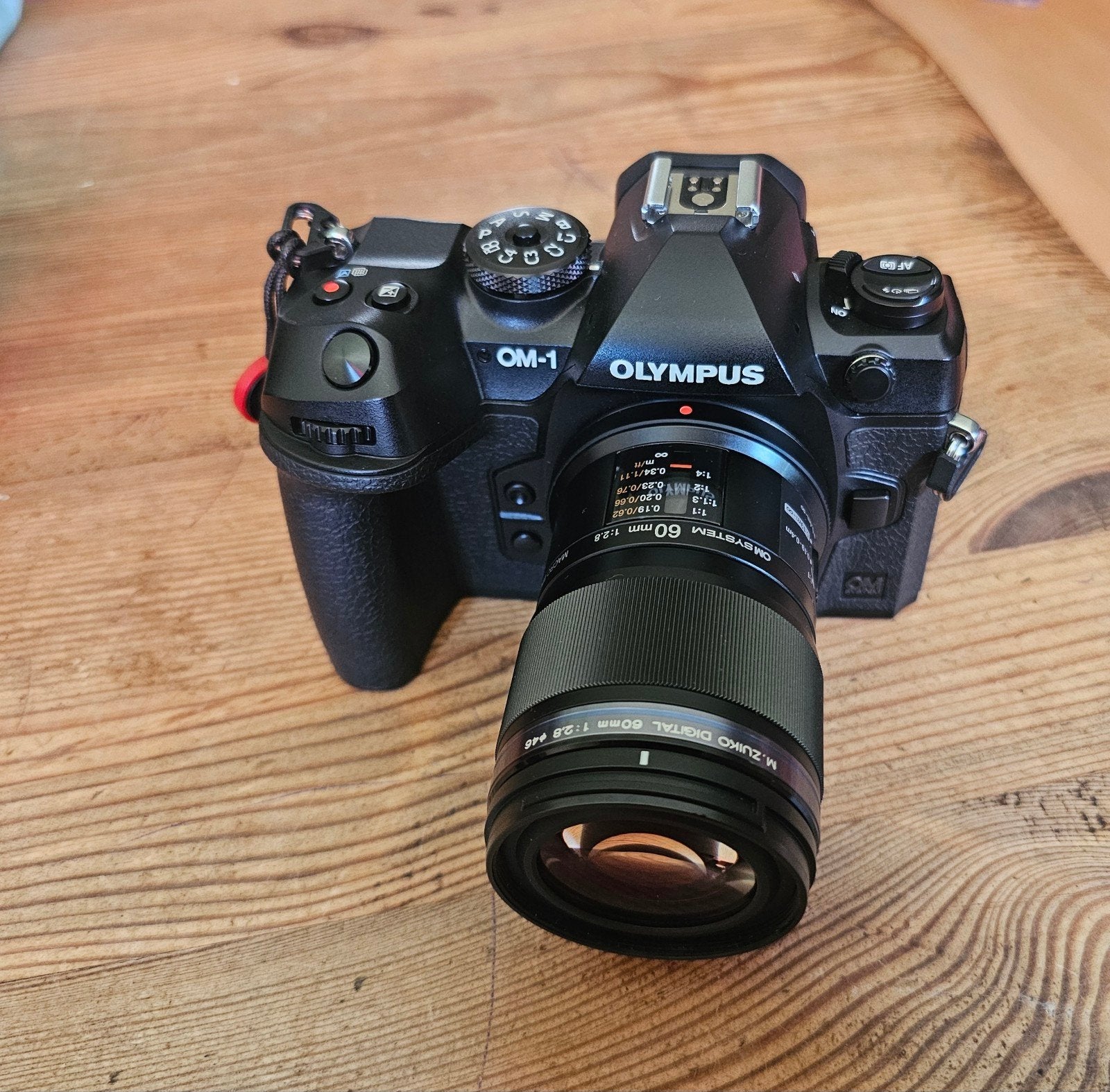 OM System OM-1 M.Zuiko 60mm F2.8 Macro, Ophalen, Lensdop, Zo goed als nieuw, Olympus