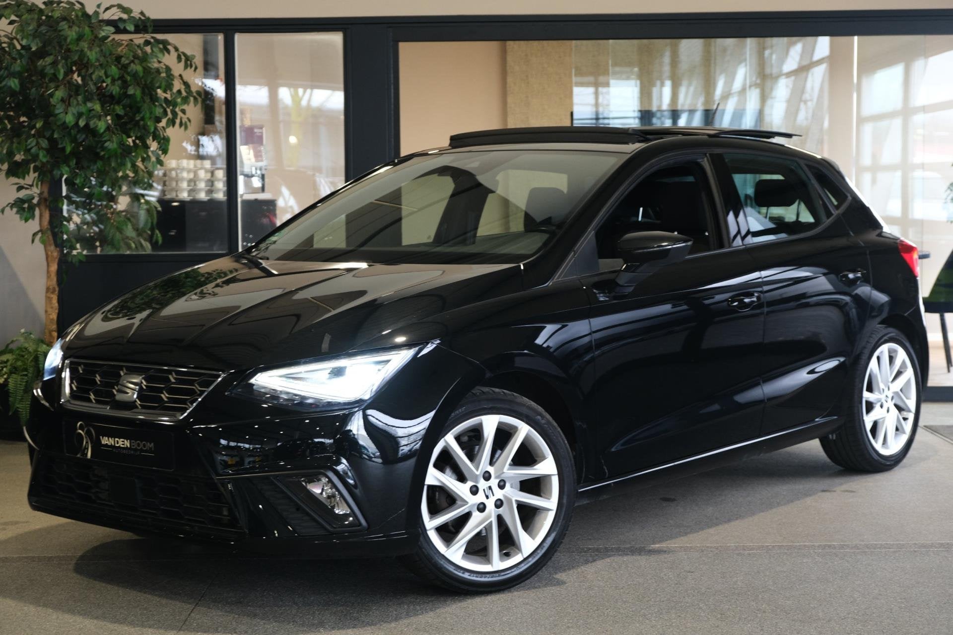 Seat Ibiza 1.0 EcoTSI FR 110PK DSG Facelift Pano Led Cam Nav, Auto's, Seat, Dealer onderhouden, Stof, Gebruikt, 580 kg