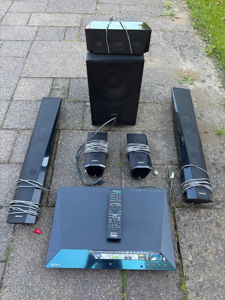 Sony Home Cinema Set met Blu-ray Speler en 5.1 Geluid, Audio, Tv en Foto, Home Cinema-sets, Gebruikt, Blu-ray-speler, 70 watt of meer