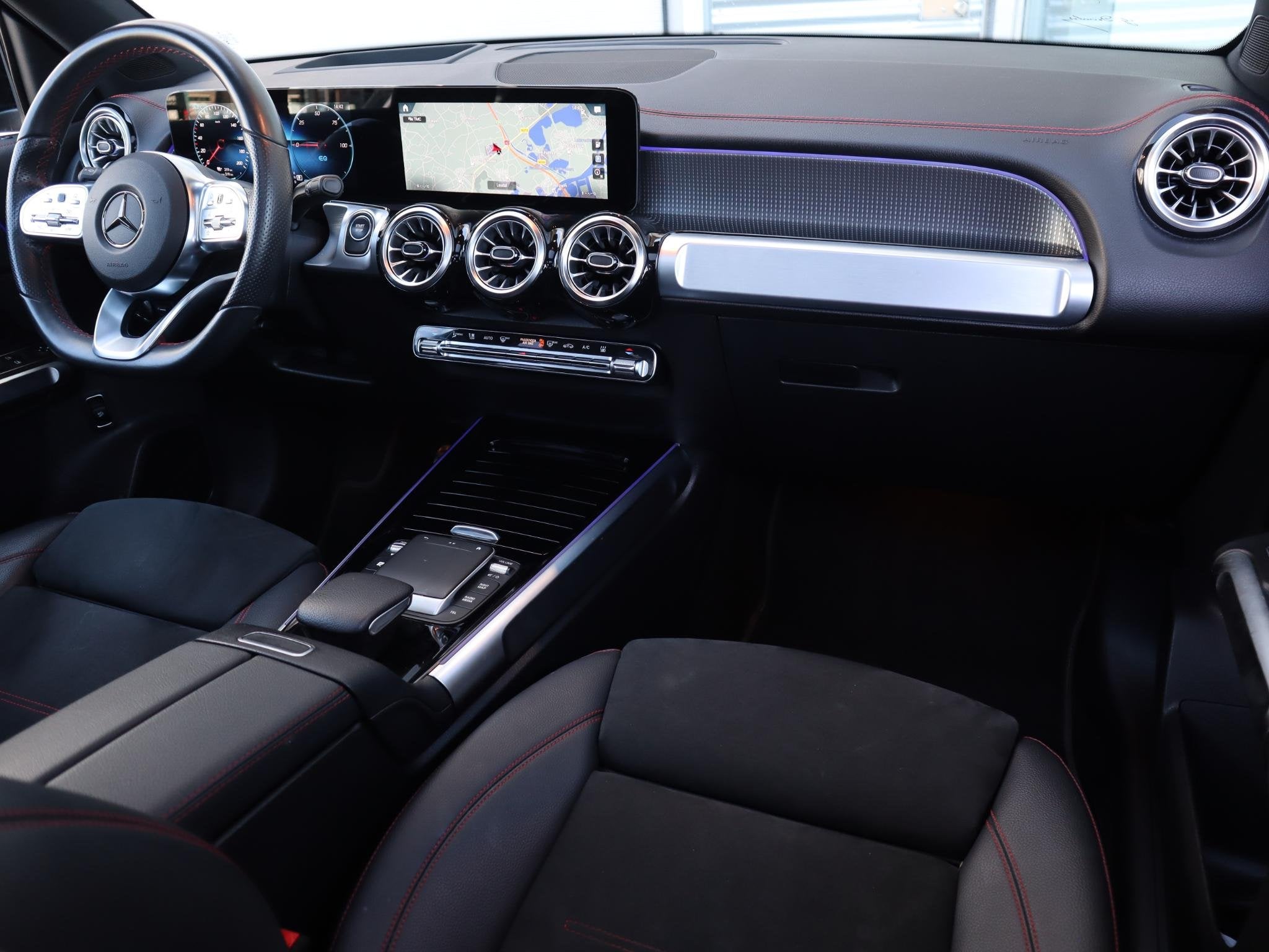 Mercedes-Benz EQB 300 4MATIC AMG Line 7p. 67 kWh, Auto's, Gebruikt, Zwart, Vierwielaandrijving, 2075 kg