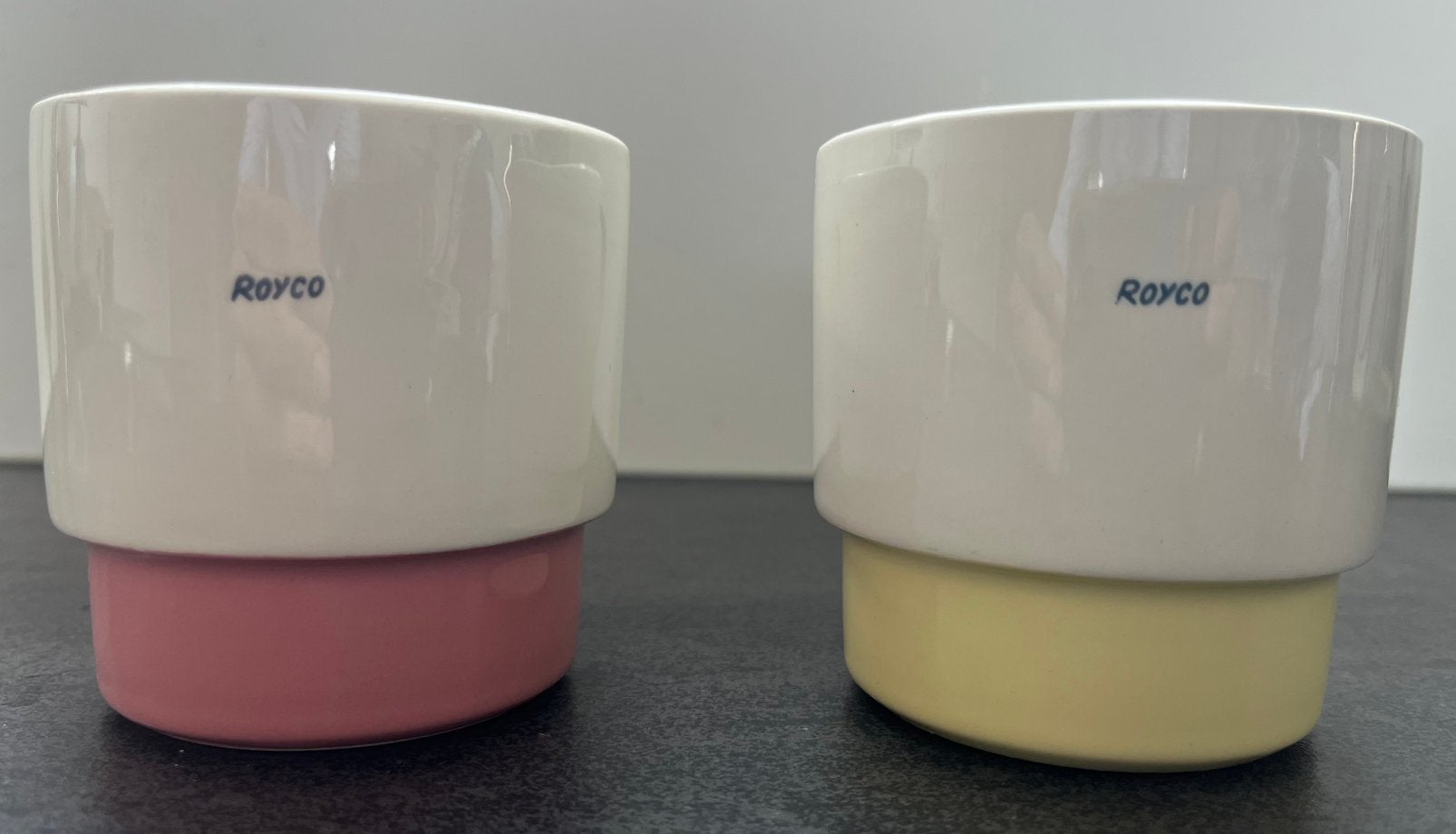 2x Royco mokken, Royal Sphinx Maastricht, P.Regout, Ophalen