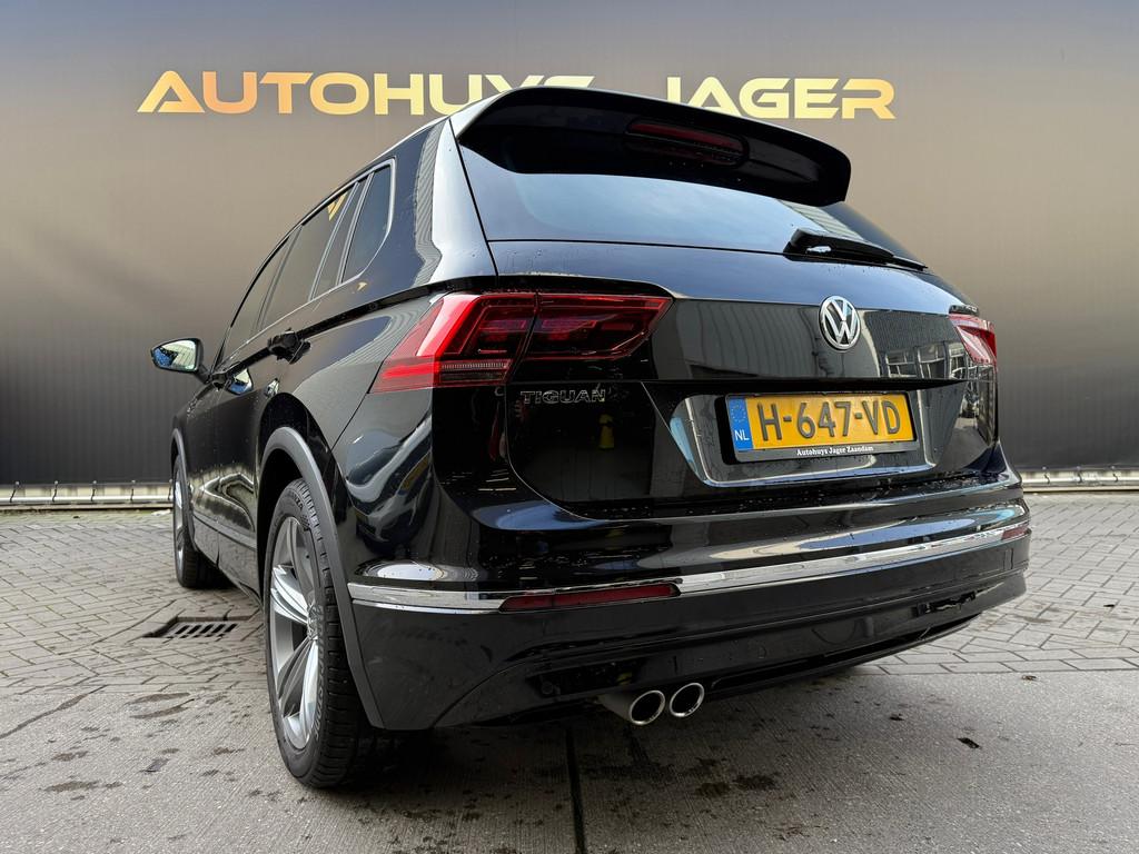 Volkswagen Tiguan 1.5 TSI ACT Highline Business R Pano Massa, Auto's, 4 cilinders, 150 pk, Zwart, Origineel Nederlands
