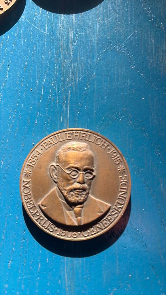 Nobelprijs Geneeskunde, Postzegels en Munten, Penningen en Medailles, Ophalen of Verzenden, Brons