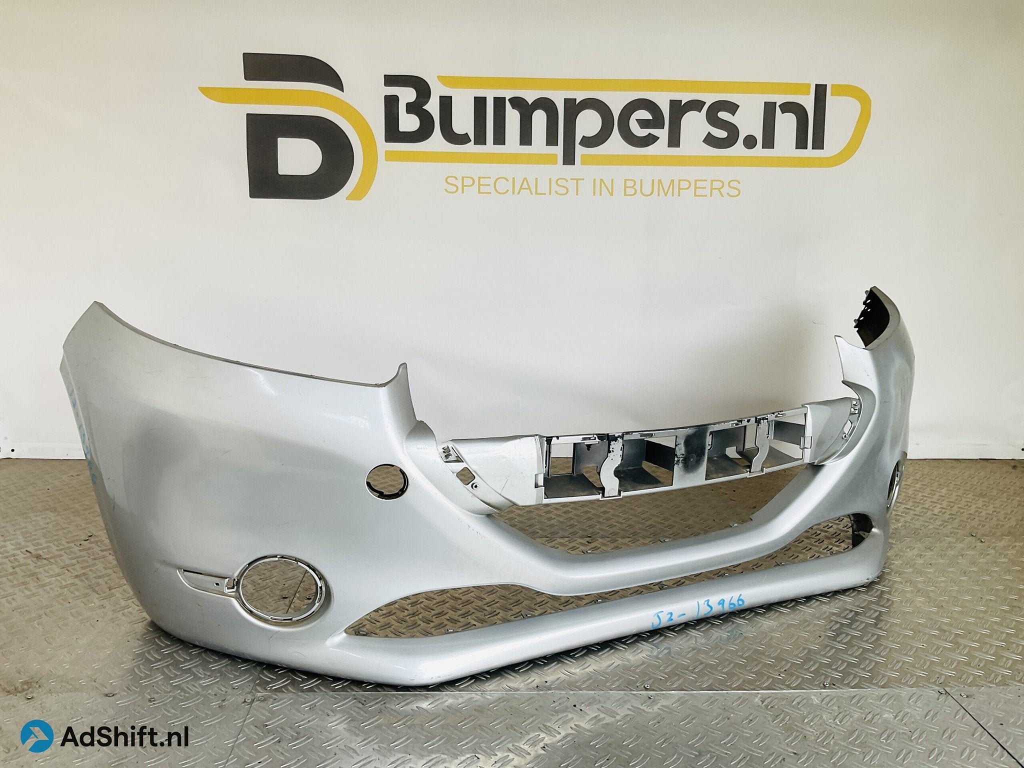 Bumper Peugeot 208 12-16 967279447700 Voorbumper 2-J2-13966z, Auto-onderdelen, Carrosserie en Plaatwerk, Bumper