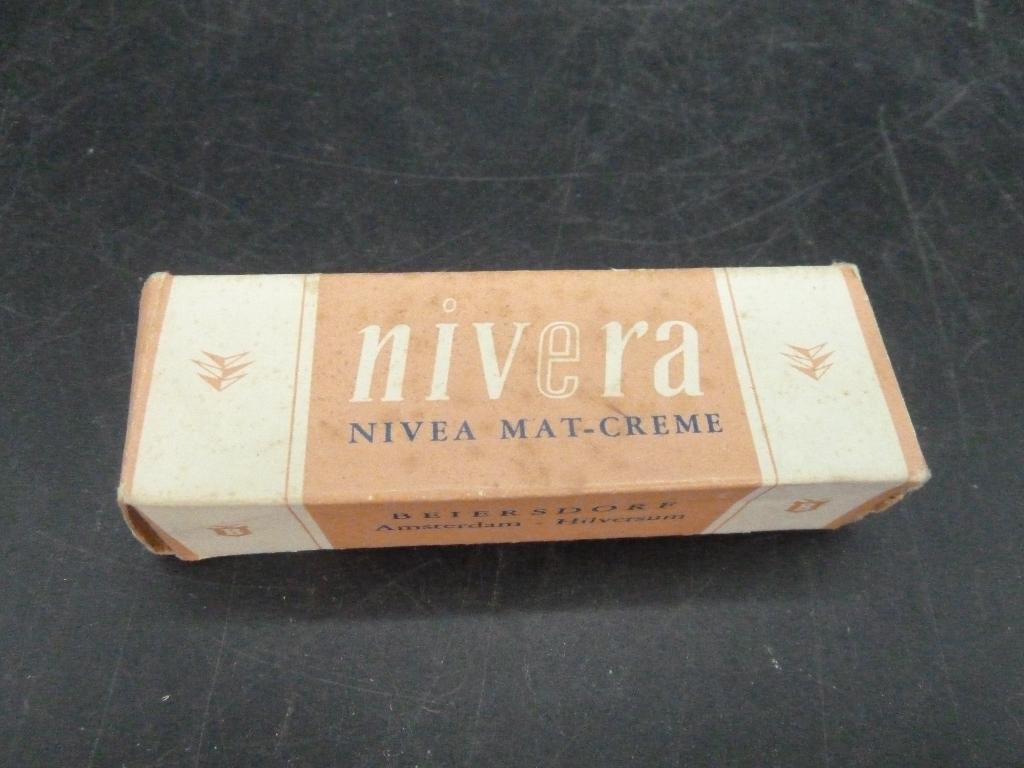 Vintage doosje met tube Nivera  van Nivea, Ophalen of Verzenden, Gebruikt, Verpakking