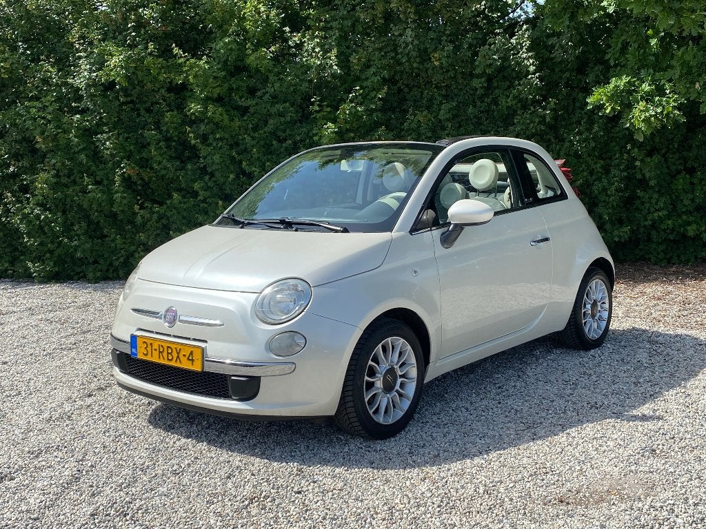 Fiat 500C 0.9 SPECIALE KLEUR EN AUTO HEEFT NIEUWE KOPPELING, Auto's, Fiat, Euro 5, Stof, 31 €/maand, Wit