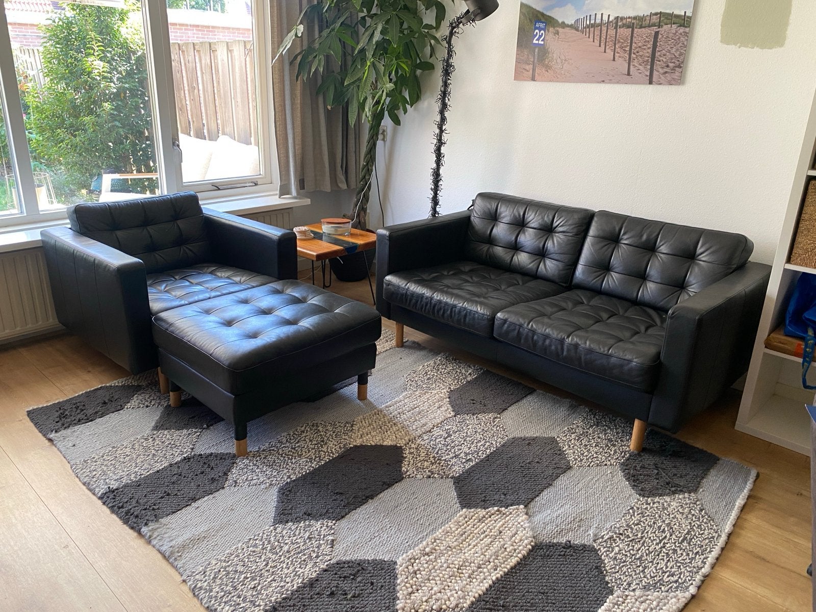 IKEA Landskrona 2-zitsbank, stoel en poef zwart leer, Huis en Inrichting, Banken | Bankstellen, Ophalen, 150 tot 200 cm, Tweepersoons