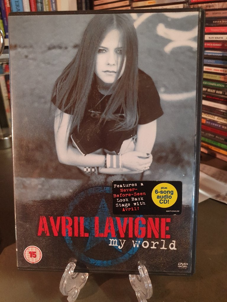 Avril Lavigne - My World (CD + DVD), Alle leeftijden, Ophalen of Verzenden, Zo goed als nieuw