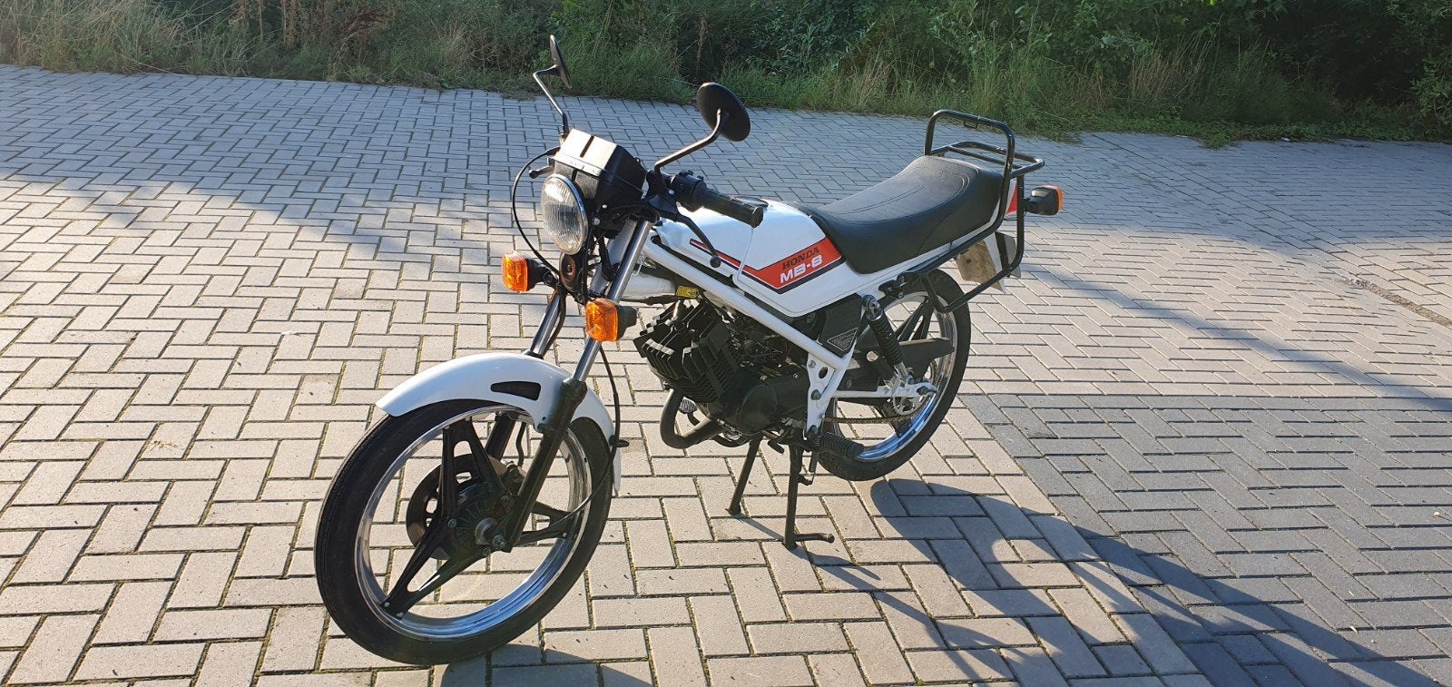 te koop prachtige honda mb8 80cc 5-bak met motor kenteken, Fietsen en Brommers, Brommers | Honda, Ophalen, Zo goed als nieuw, Overige modellen