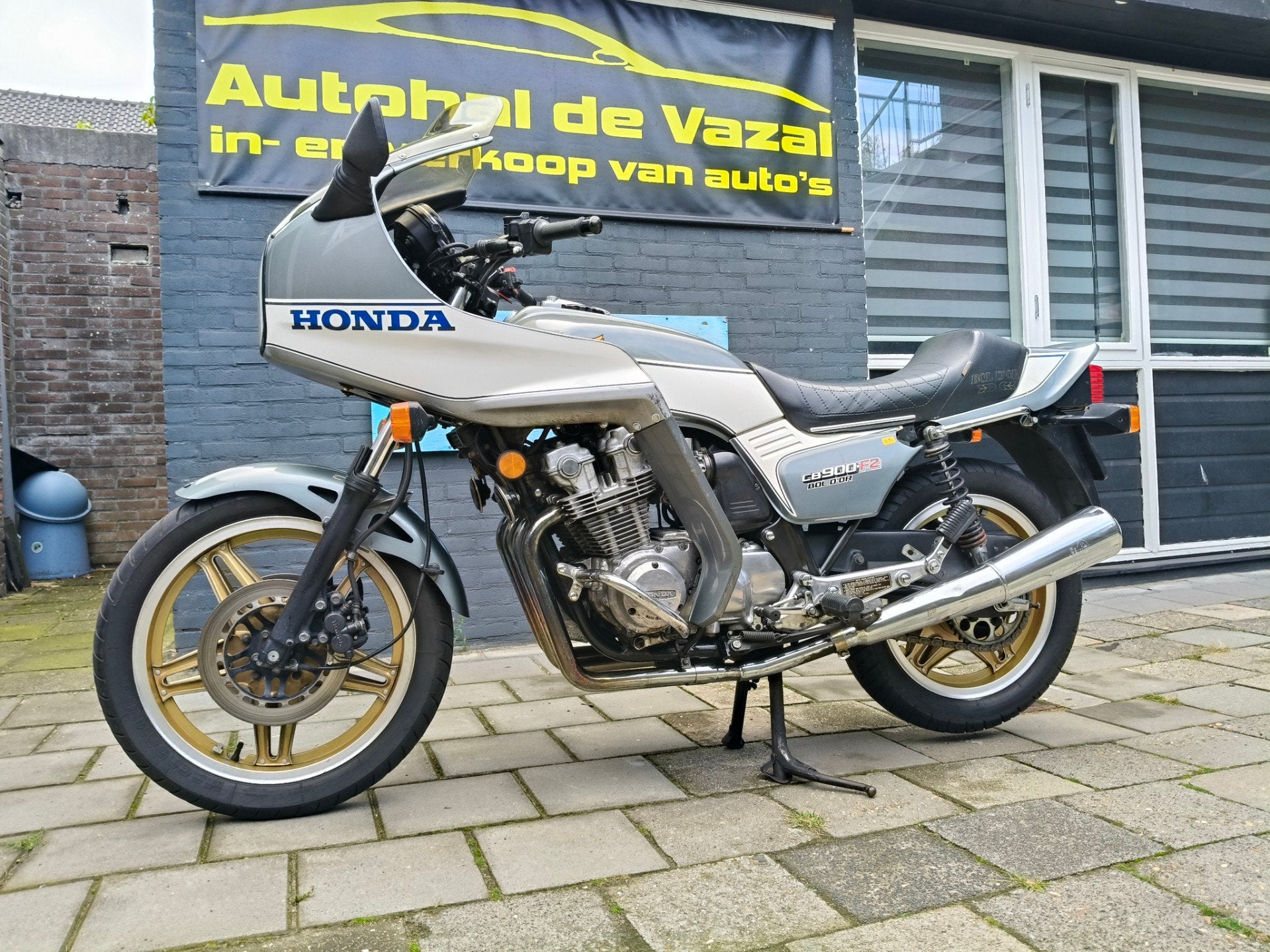 Honda Tour CB 900 F bol d or" 82 zgan, Honda cb 900, 901 cc, Vazalstraat 31
5021 DP  Tilburg, NL, Meer dan 35 kW