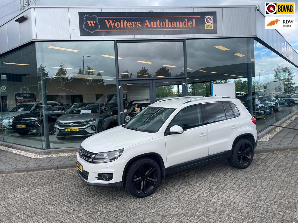 Volkswagen Tiguan 1.4 TSI Comfort&Design 4Motion, 13 km/l, Euro 5, Gebruikt, Zwart