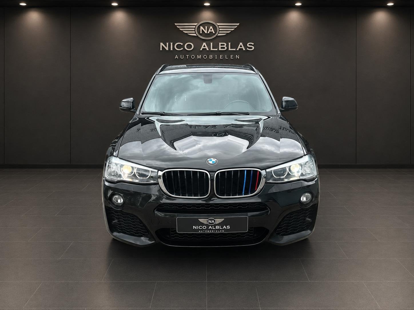 BMW X3 xDrive20i High Exe/M-Sport/leder /Pano/Navi, Automaat, Gebruikt, 4 cilinders, Zwart