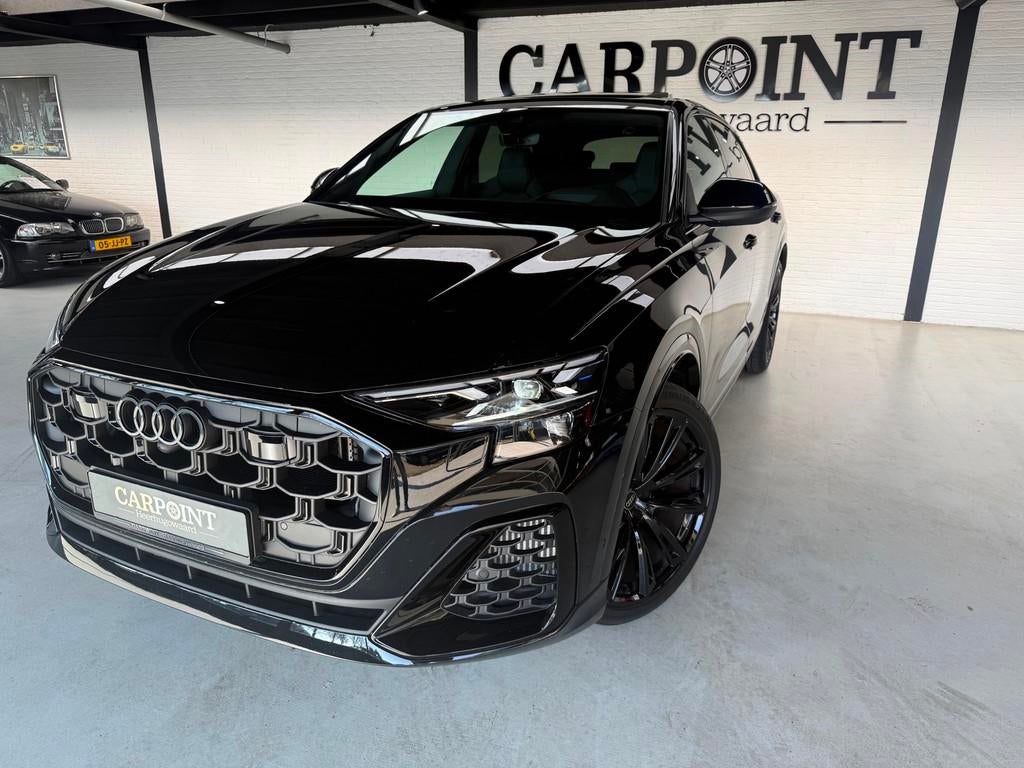 Audi Q8 4.0 TFSI SQ8 quattro 507PK Vol Opties Head Up Camera, Gebruikt, Zwart, Bedrijf, Vierwielaandrijving