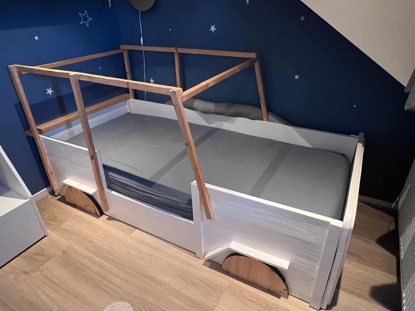 Houten autobed van steigerhout met lattenbodem, Ophalen, 85 tot 100 cm, Gebruikt, Lattenbodem