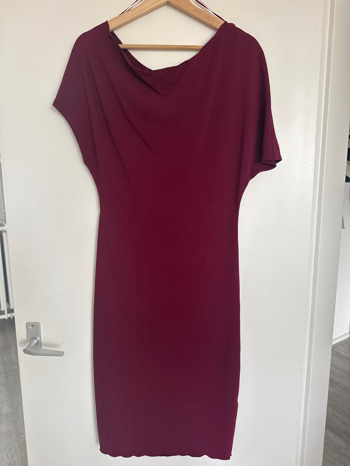 Reis jurk maat 36 met boothals, Kleding | Dames, Ophalen of Verzenden, Gedragen, Maat 36 (S), Rood
