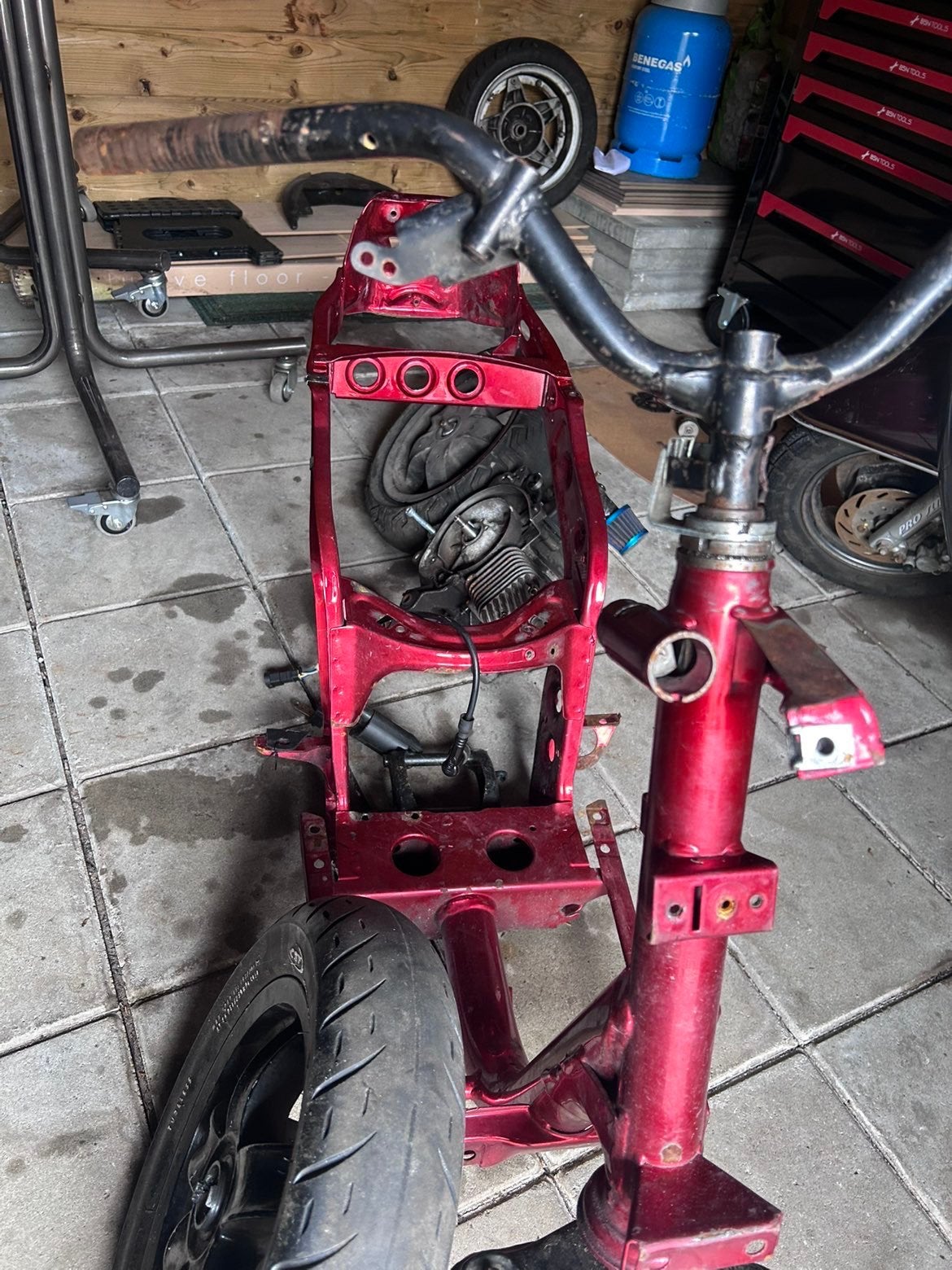 Rood Piaggio Zip Frame met Blok - Project Scooter, Fietsen en Brommers, Ophalen, Gebruikt, Frame, Piaggio