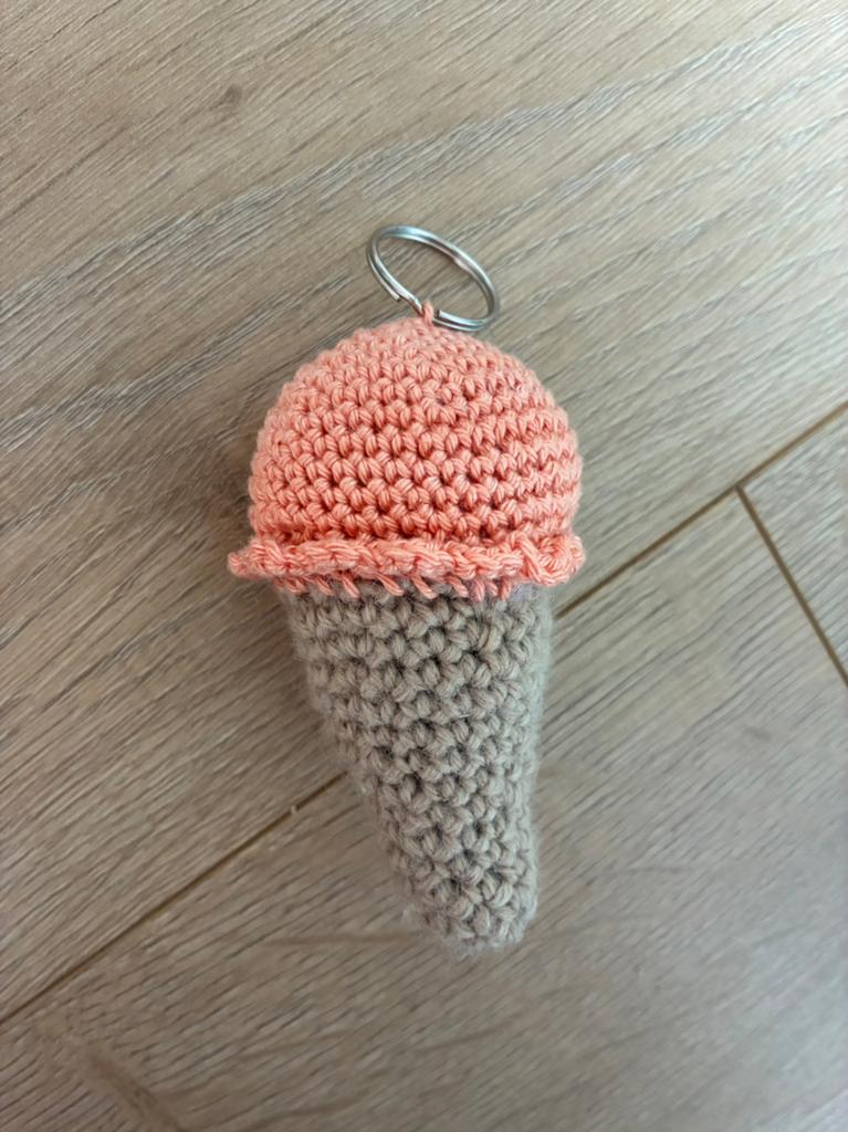 Gehaakt ijsje/sleutelhanger, Ophalen of Verzenden, Nieuw, Merk