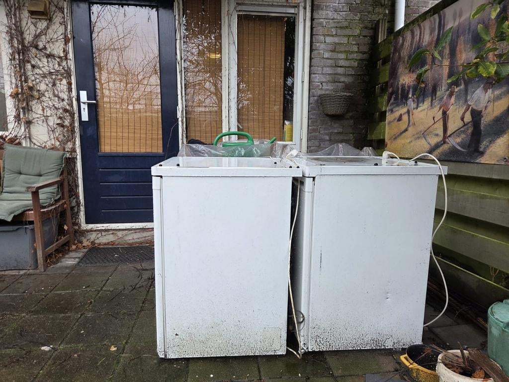 GRATIS koelkast en vriezer DEFECT, Witgoed en Apparatuur, Vriezers en Diepvrieskisten, Ophalen, Minder dan 60 cm, 160 cm of meer