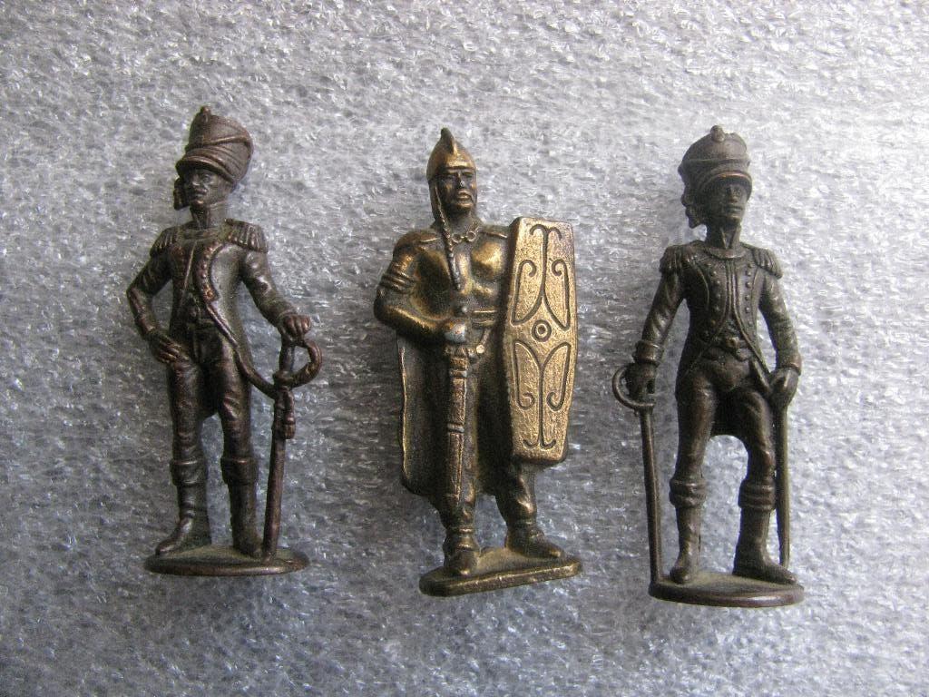 Set van 3 Vintage Miniatuur / Letterbak Figuren - Soldaat, Verzenden, Gebruikt