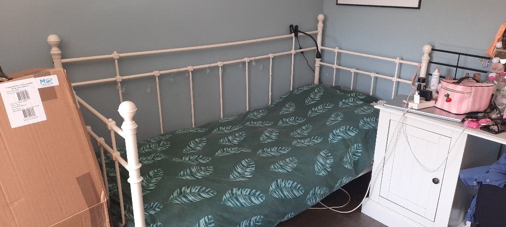 bed inclusief matras (90x200 cm), Huis en Inrichting, Ophalen, Klassieke broacante en landelijke stijl., Gebruikt, 90 cm