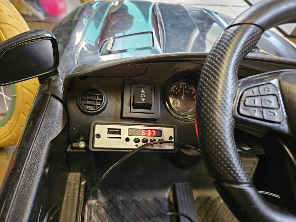 Mercedes bestuurbare auto, Ophalen