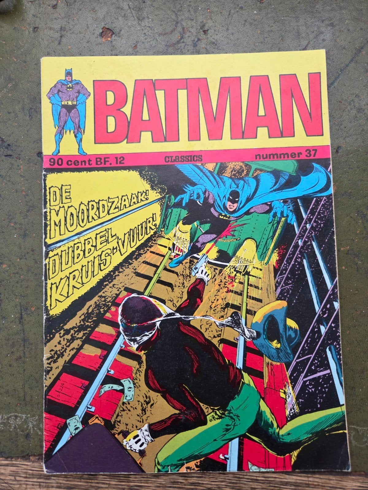 Batman Classics nummer 37 - De Moordzaak! Dubbel Kruisvuur!, Ophalen of Verzenden