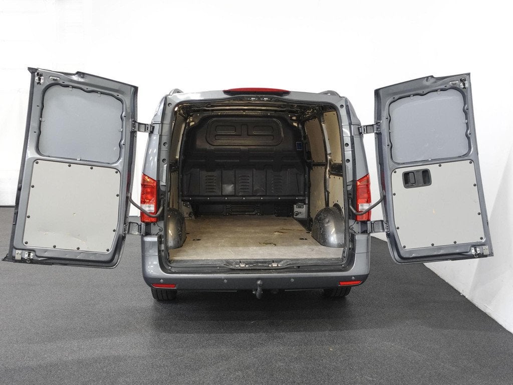 Mercedes-Benz Vito 114 CDI automaat Lang Trekhaak Navigatie, Auto's, Automatische klimaatregeling, Gebruikt, Euro 6, 4 cilinders