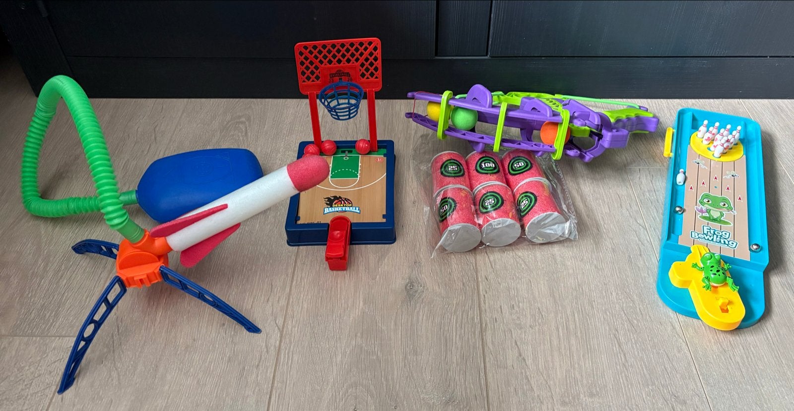 Leuke speelgoedset: raket, basketbal, boogschieten, bowlen, Ophalen of Verzenden, Gebruikt, Jongen of Meisje
