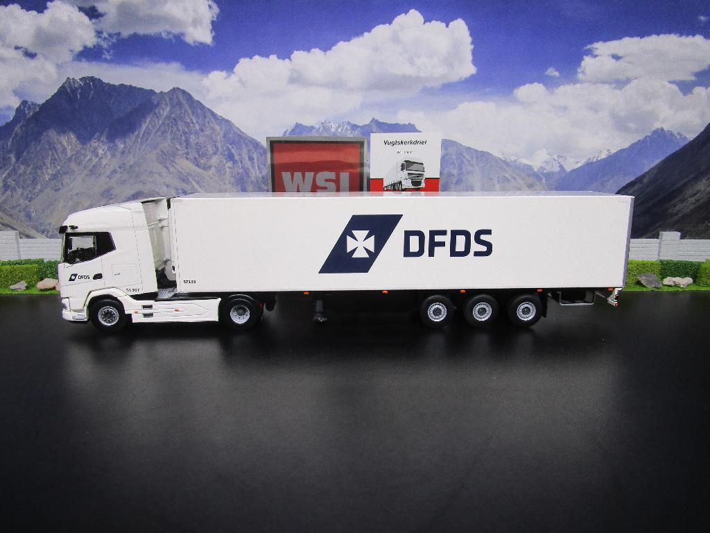 Wsi 01-4545 DFDS , Daf XG, Hobby en Vrije tijd, Modelauto's | 1:50, Ophalen, Nieuw, Bus of Vrachtwagen, Wsi
