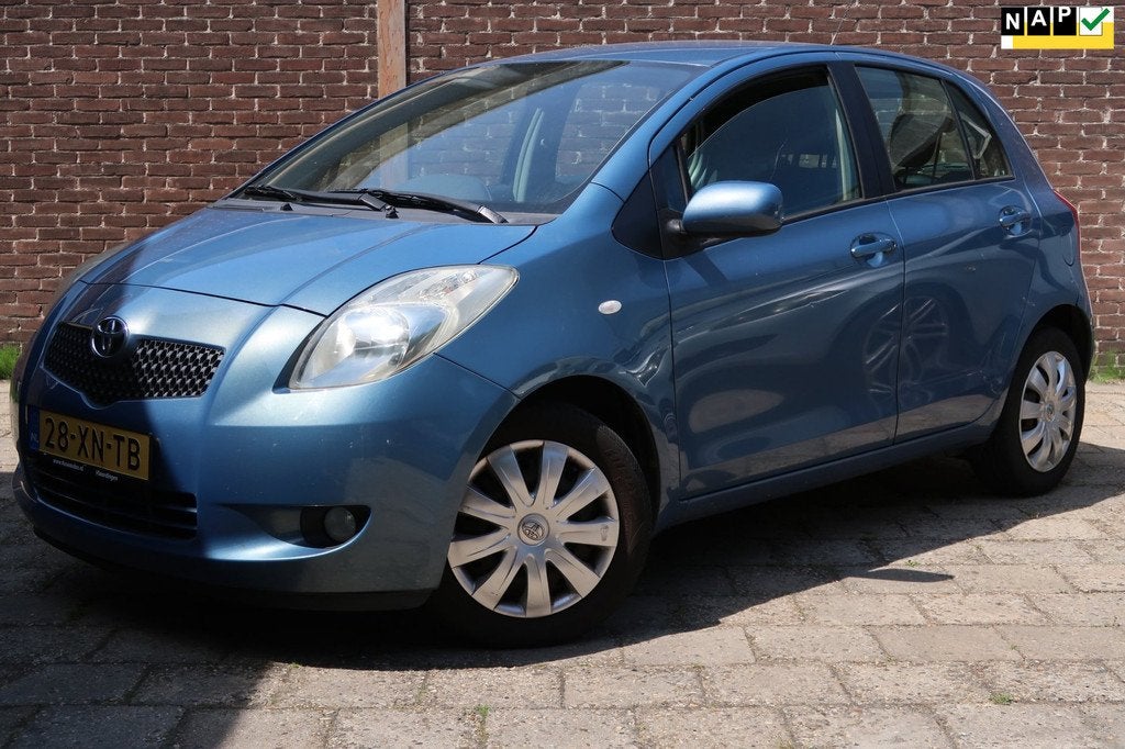 Toyota Yaris 1.3 VVTi Sol *Rijklaarprijs *Airco *Cruise Cont, Auto's, Toyota, Voorwielaandrijving, Stof, Zwart, 4 cilinders