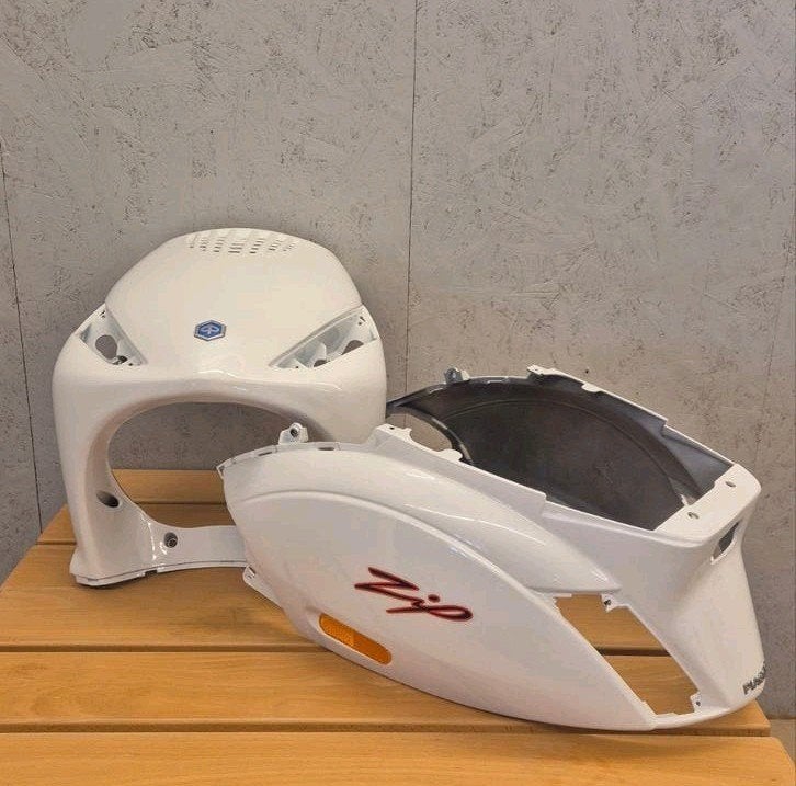 Piaggio Zip voor-en achterkap wit - Zo goed als nieuw, Ophalen, Piaggio, Zo goed als nieuw, Kap