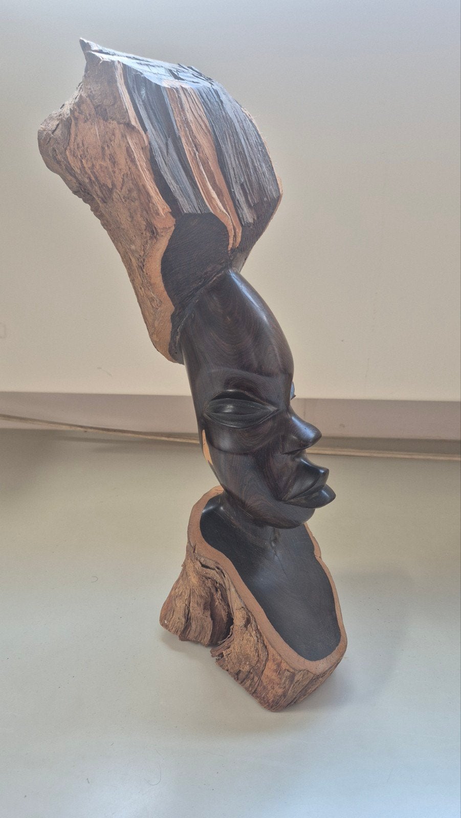Makondé Ebbenhouten Vrouwenbeeld uit Tanzania afrika kunst, Antiek en Kunst, Kunst | Niet-Westerse kunst, Bruin, Afrika, Houtsnijwerk