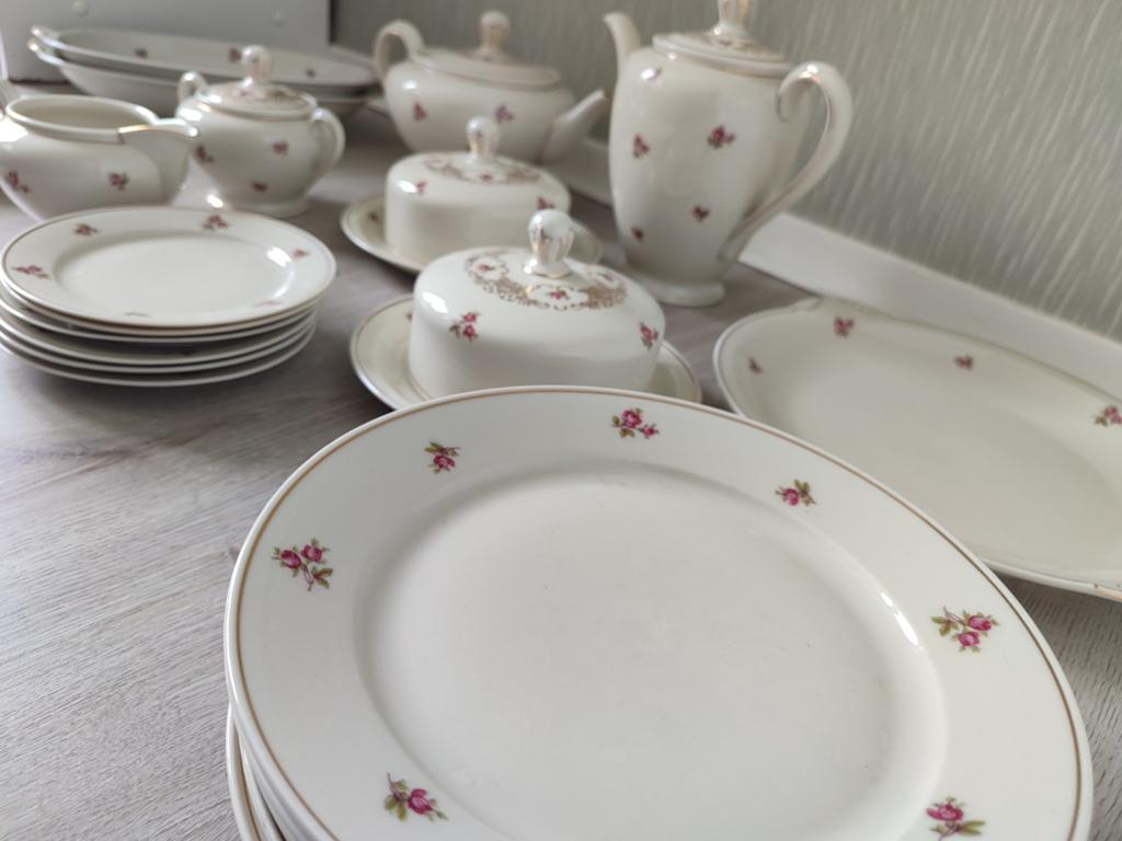 Compleet servies zeh scherzer bavaria 07635 roosjes, Antiek en Kunst, Ophalen