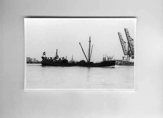 scheepvaart-foto-meuse 1928, Ophalen of Verzenden, Zo goed als nieuw, Motorboot, Boek of Tijdschrift