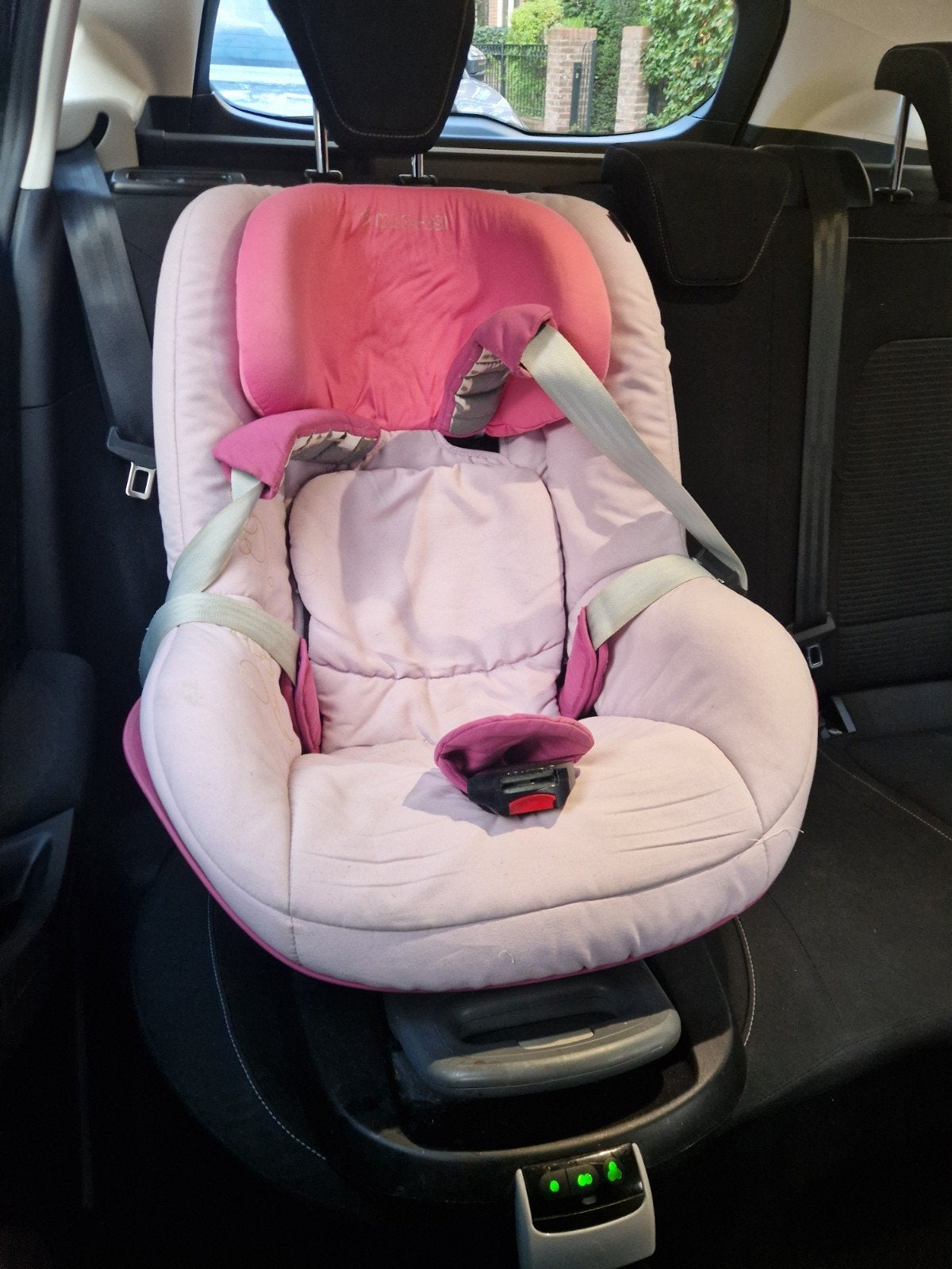 Maxi-Cosi autostoel met Isofix base (1-4 jaar)