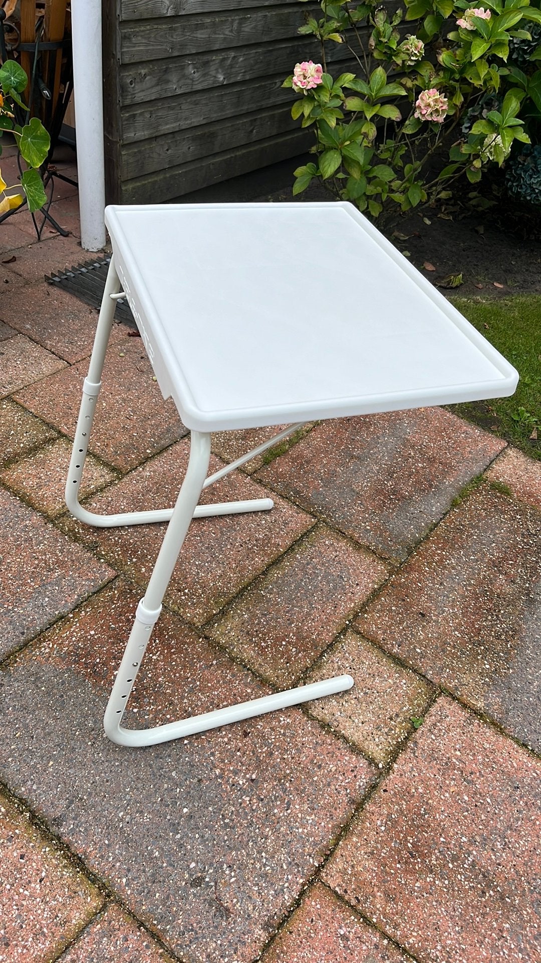 Verstelbare en inklapbare bijzettafel Merk Table-Mate 11, Huis en Inrichting, 45 tot 60 cm, Minder dan 55 cm, Nieuw, Ophalen of Verzenden