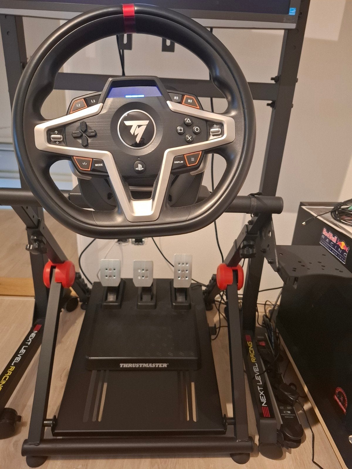 Thrustmaster T248-PS Racestuur + Pedalen v. PlayStation/PC, Spelcomputers en Games, Spelcomputers | Sony PlayStation Consoles | Accessoires