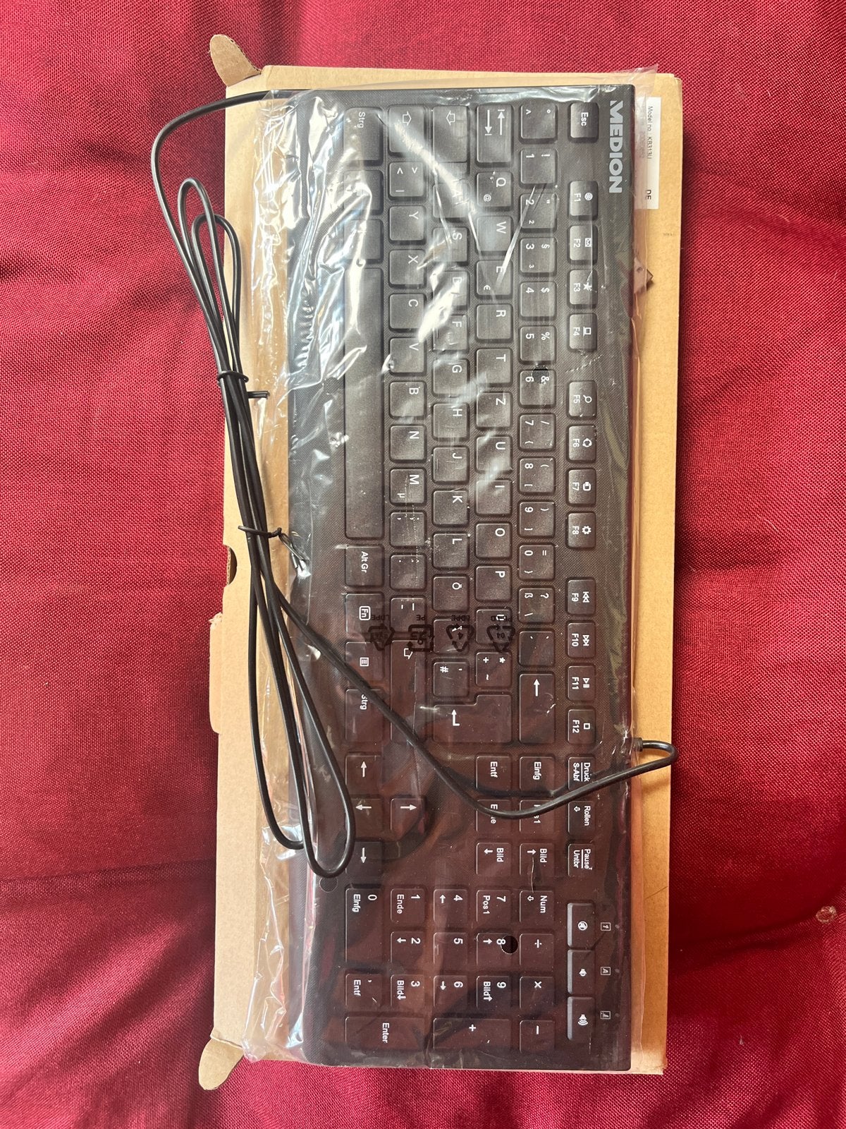 Medion KB313U Bedraad Toetsenbord - Nieuw in Doos, Computers en Software, Ophalen of Verzenden, Nieuw, Bedraad, Overige typen