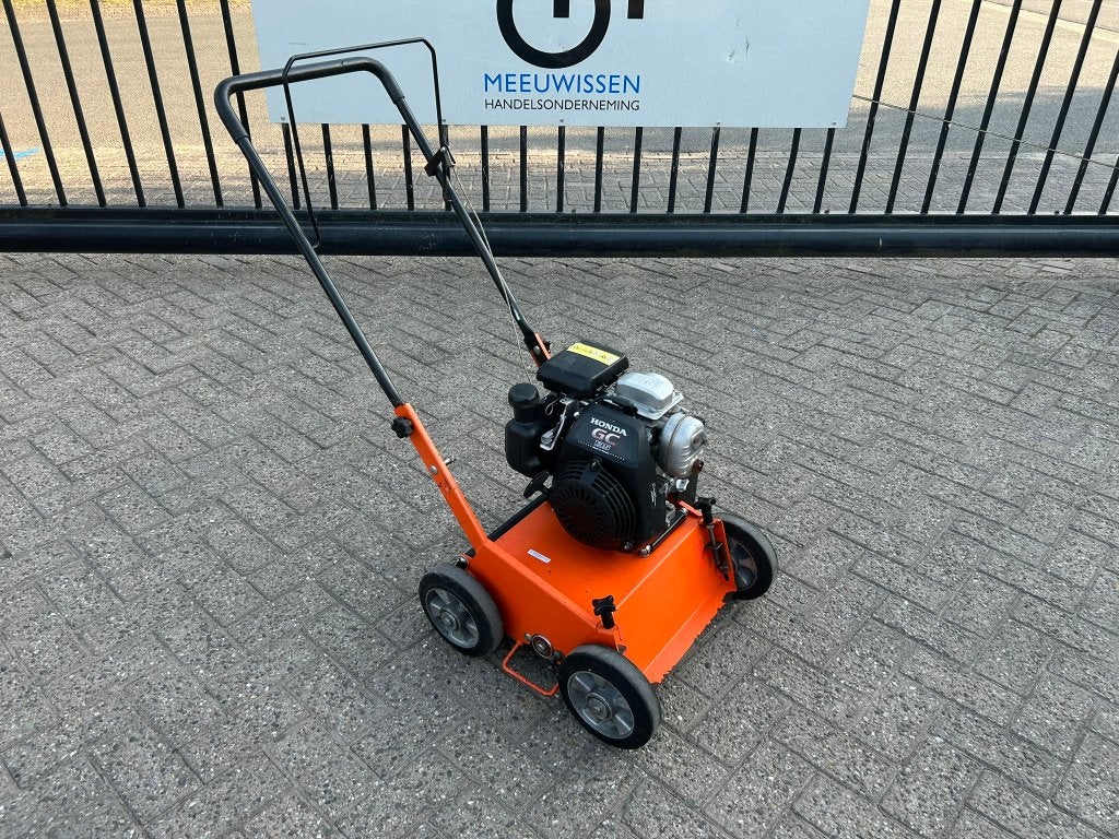 Eliet E401 VM benzine verticuteermachine/verticuteer machine, Ophalen, Zo goed als nieuw, Elektrisch, Eliet / Honda