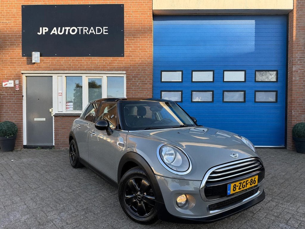 MINI Cooper 1.5 | NAP | Clima | NAV | NL Auto |, Auto's, Mini, Gebruikt, 49 €/maand, Origineel Nederlands, Bedrijf