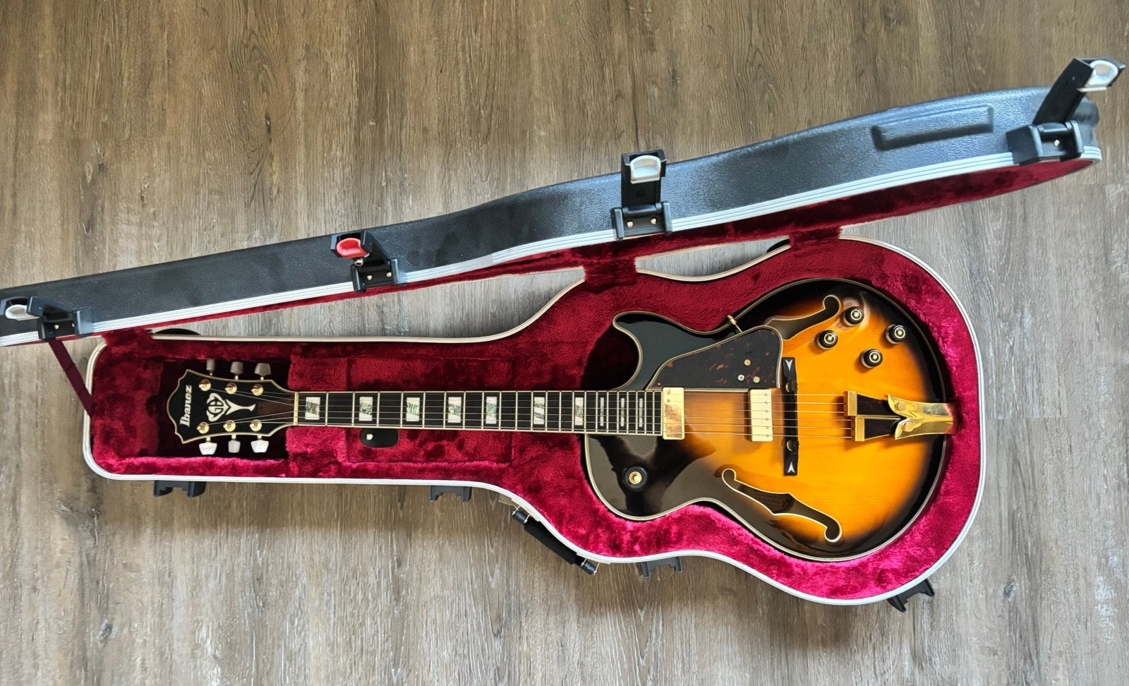 Ibanez GB10SE, Ophalen, Zo goed als nieuw, Hollow body, Ibanez